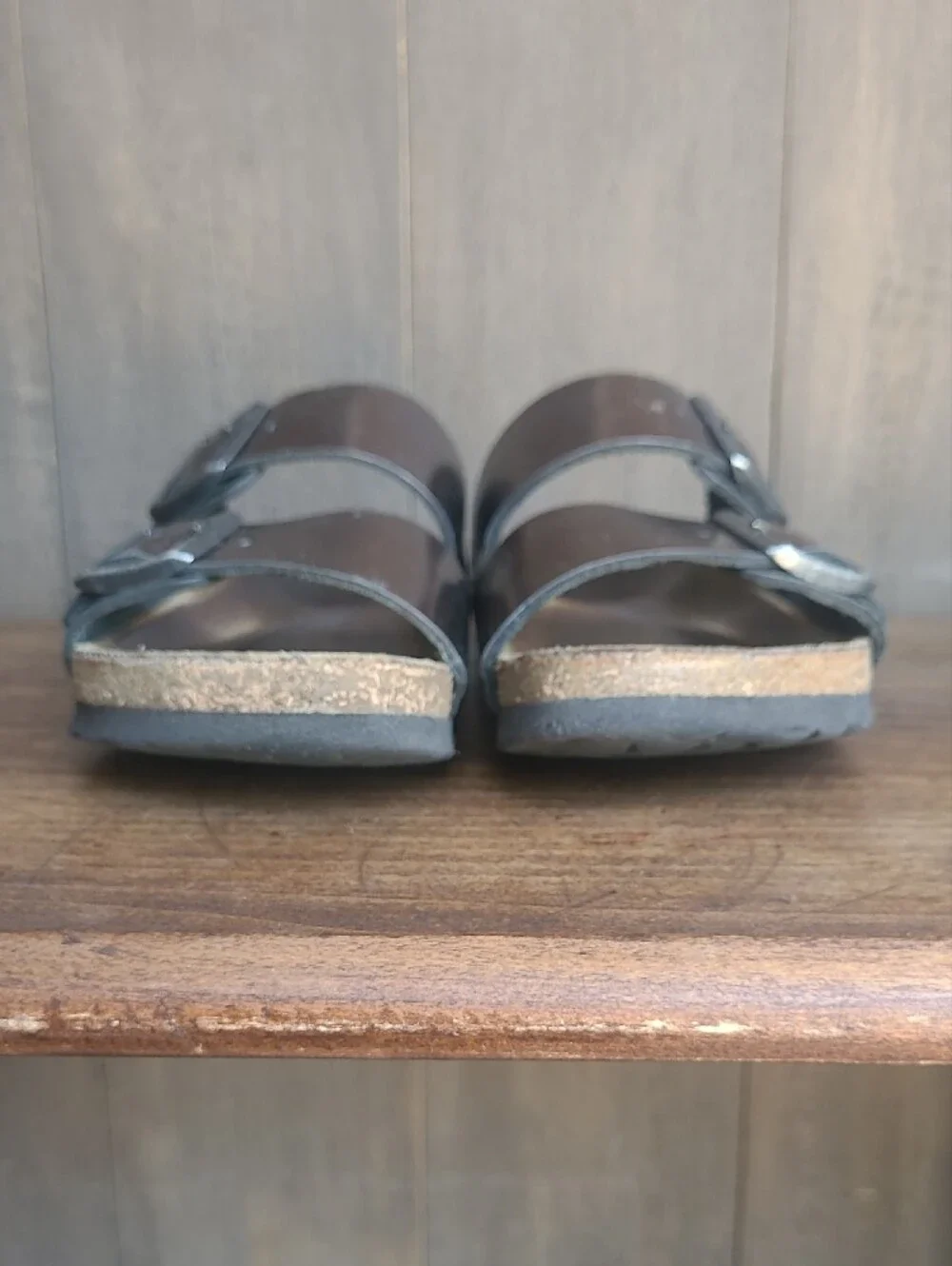 Birkenstock Arizona Sandals Women's sz 37/6.5US Metallic Sandals